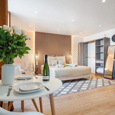 Nice Renting - Love Room Massena - Luxe Room - Jacuzzi - Terrace - King Bed - Ac Exteriör bild